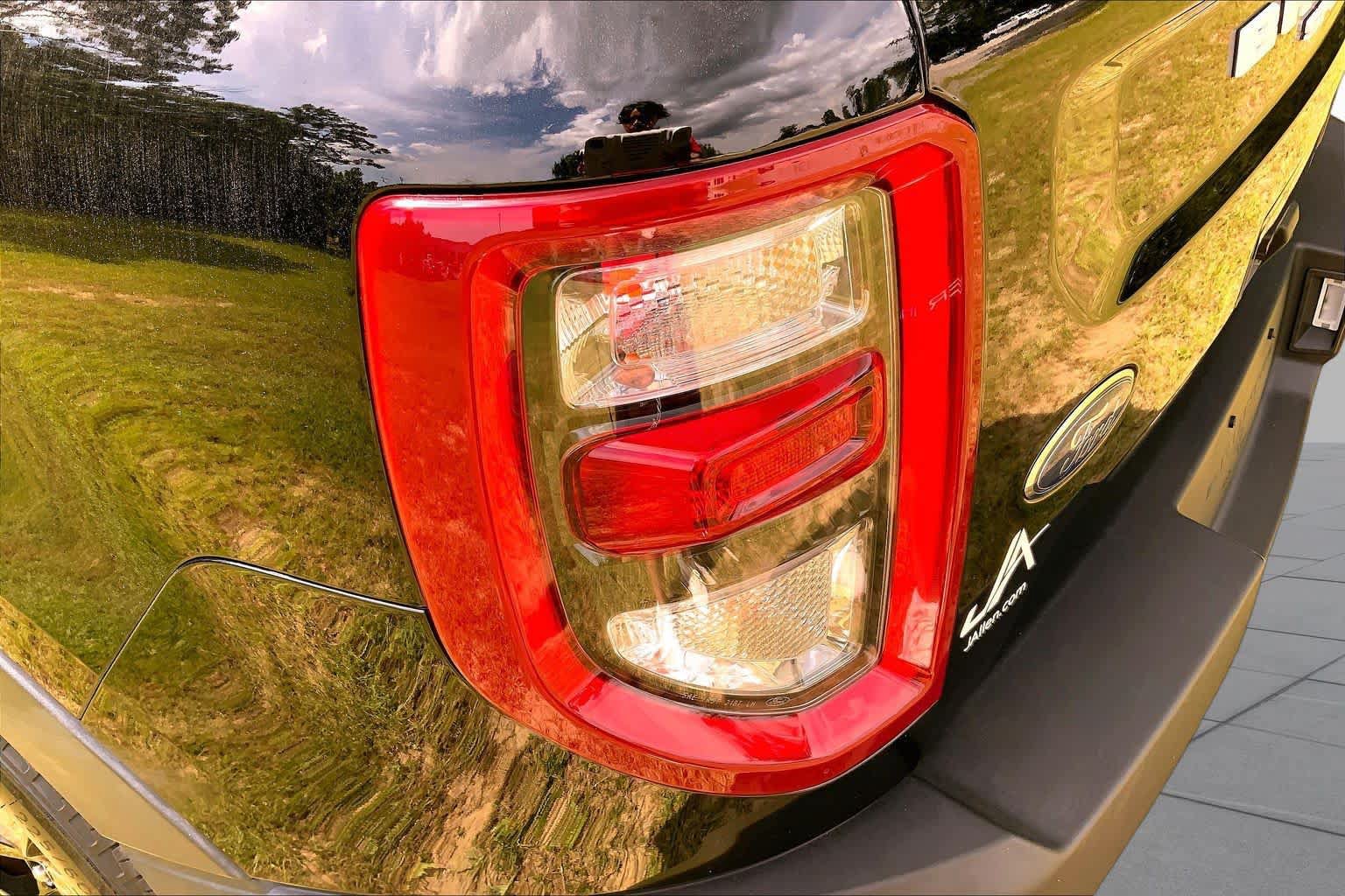Certified 2024 Ford Bronco Sport Outer Banks w/ Tech Package AWD/4WD image 28
