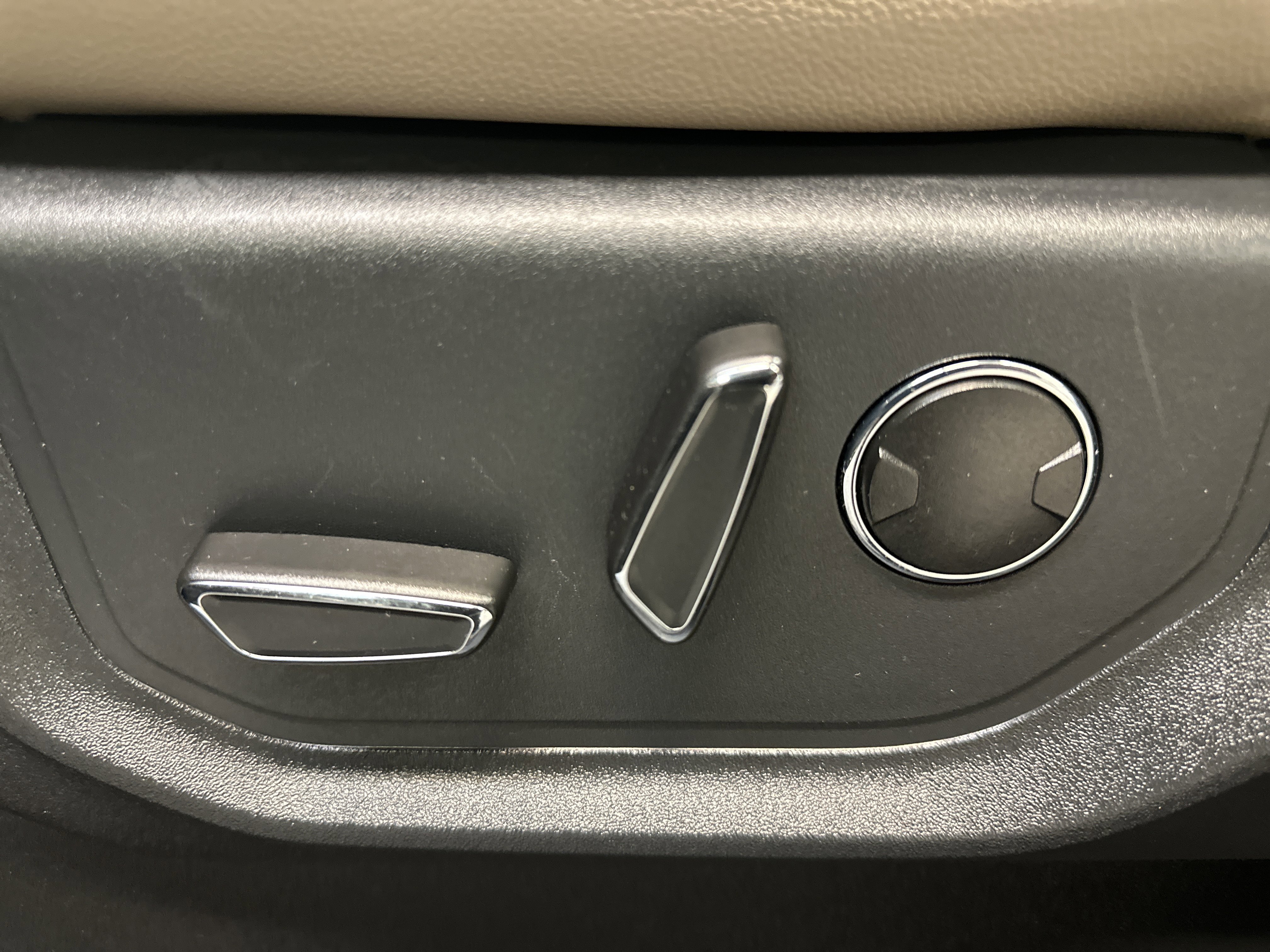 Certified 2022 Ford Expedition Max Limited image 25