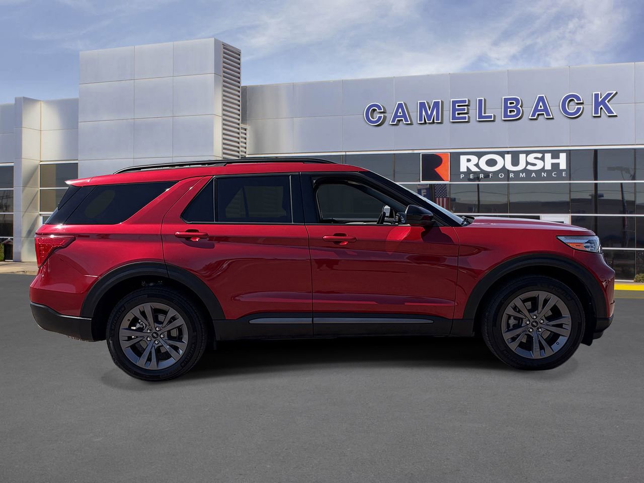 Certified 2023 Ford Explorer XLT w/ Equipment Group 202A AWD/4WD image 7