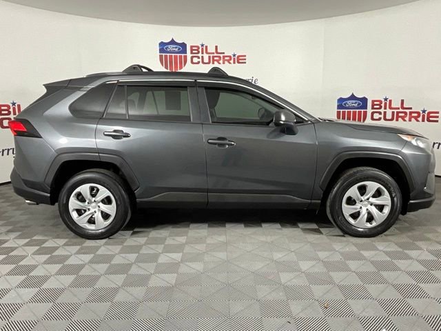 Used 2020 Toyota RAV4 LE image 2