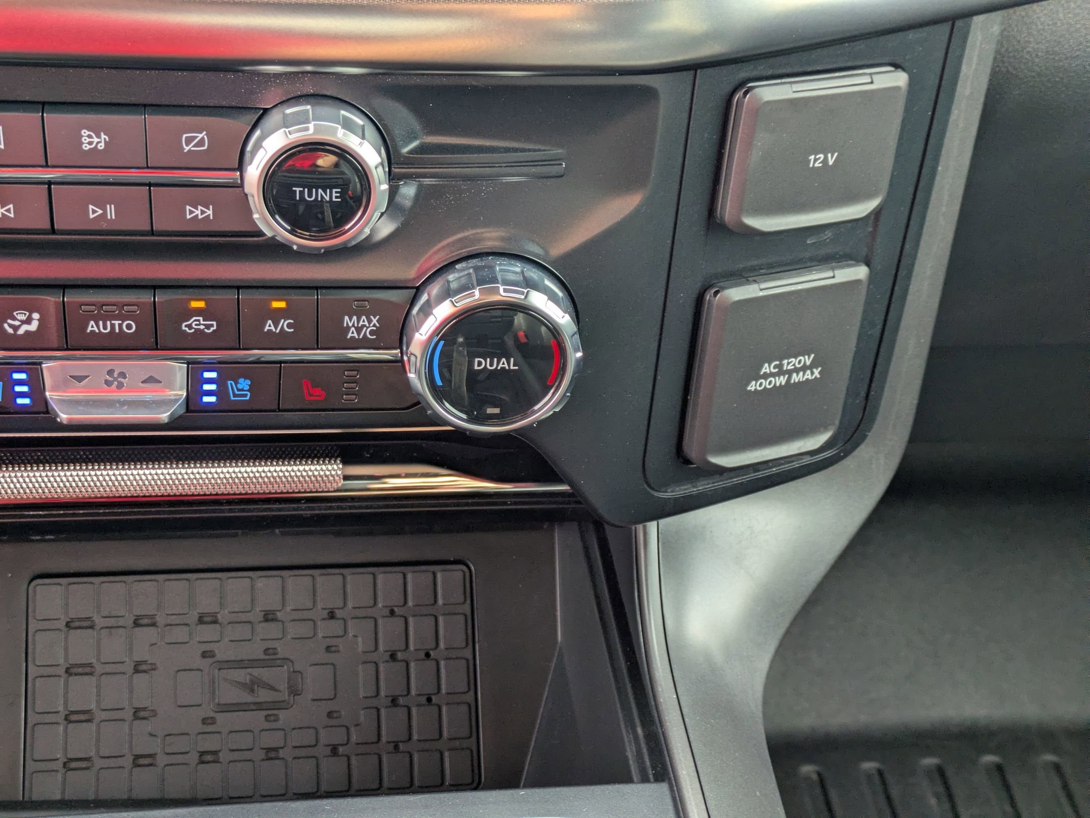 Certified 2024 Ford F150 Lariat w/ Equipment Group 502A High image 31