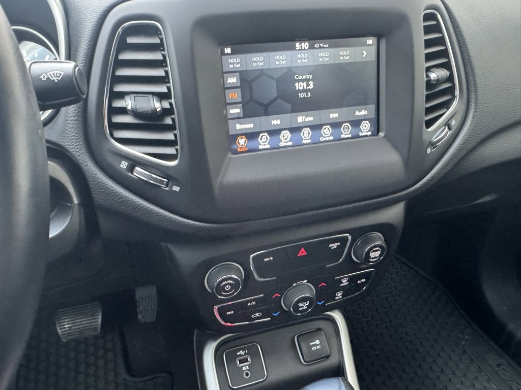 Used 2021 Jeep Compass Latitude w/ Convenience Group image 28