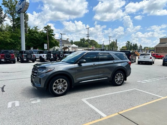 Certified 2025 Ford Explorer Active w/ Active Comfort Package AWD/4WD image 7