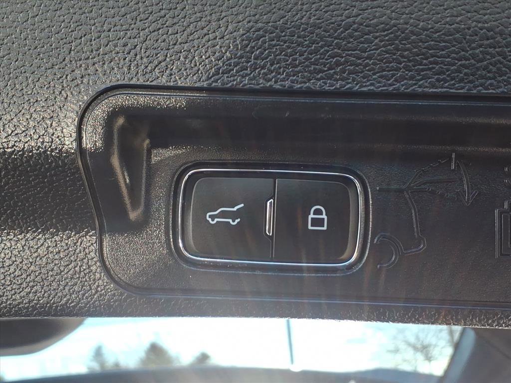 Certified 2023 Ford Explorer XLT w/ Equipment Group 202A image 12