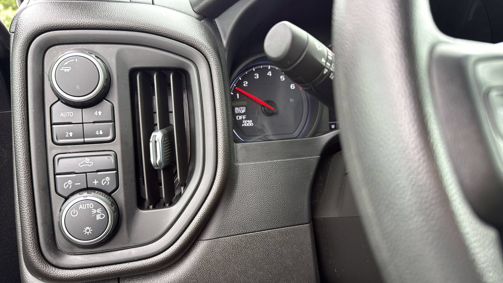 Used 2022 Chevrolet Silverado 1500 Custom Trail Boss w/ Midnight Edition AWD/4WD image 16