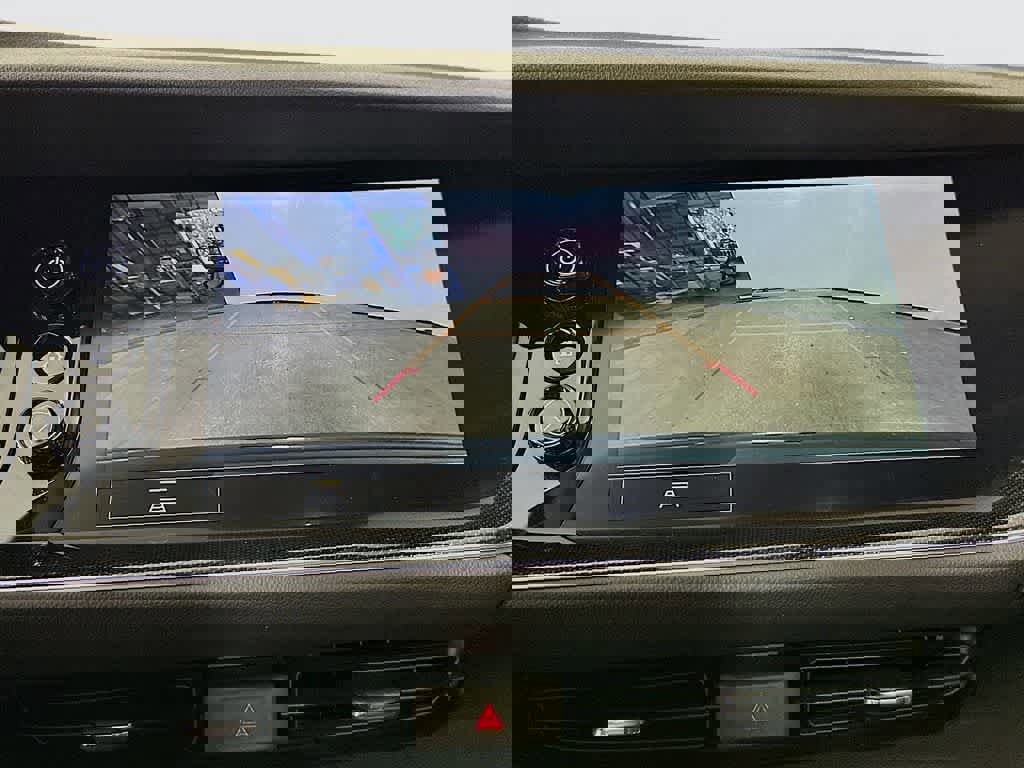 Used 2023 Buick Envision Essence w/ Sport Touring Package image 28