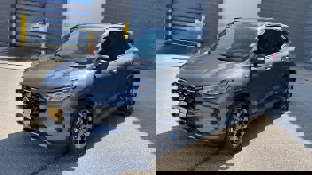 Certified 2025 Ford Escape ST-Line w/ Cold Weather Package FWD image 5