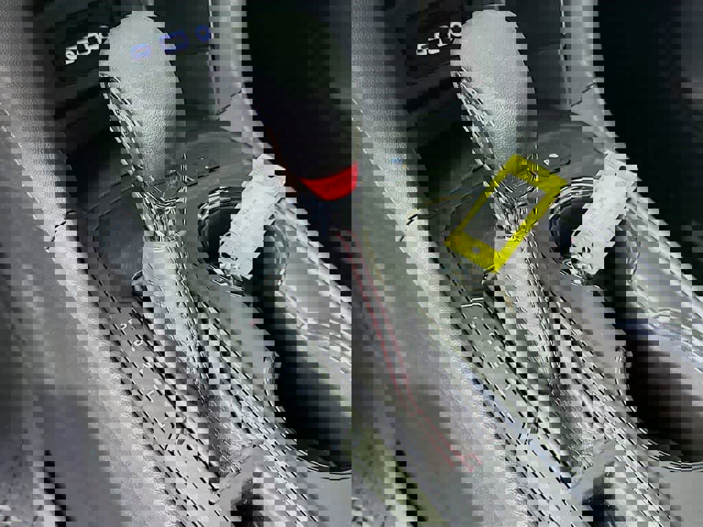 Used 2022 Chevrolet Equinox RS w/ RS Leather Package image 19