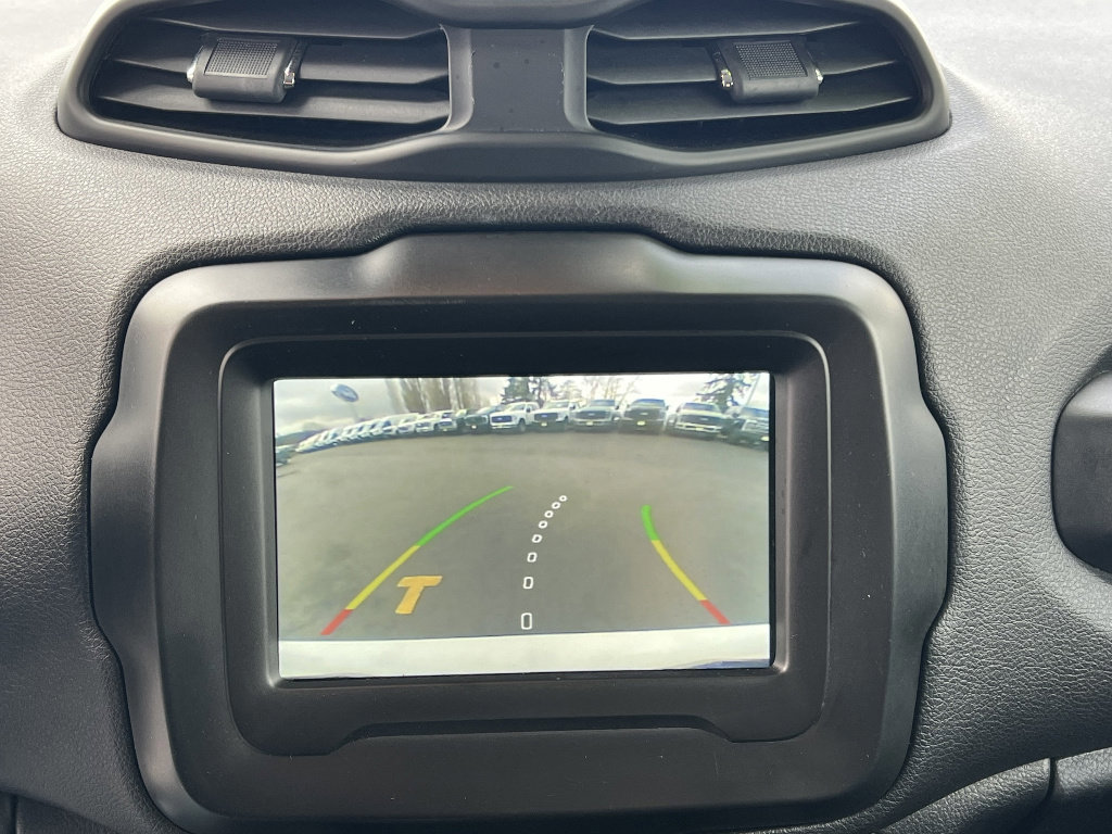 Used 2018 Jeep Renegade Altitude AWD/4WD image 30
