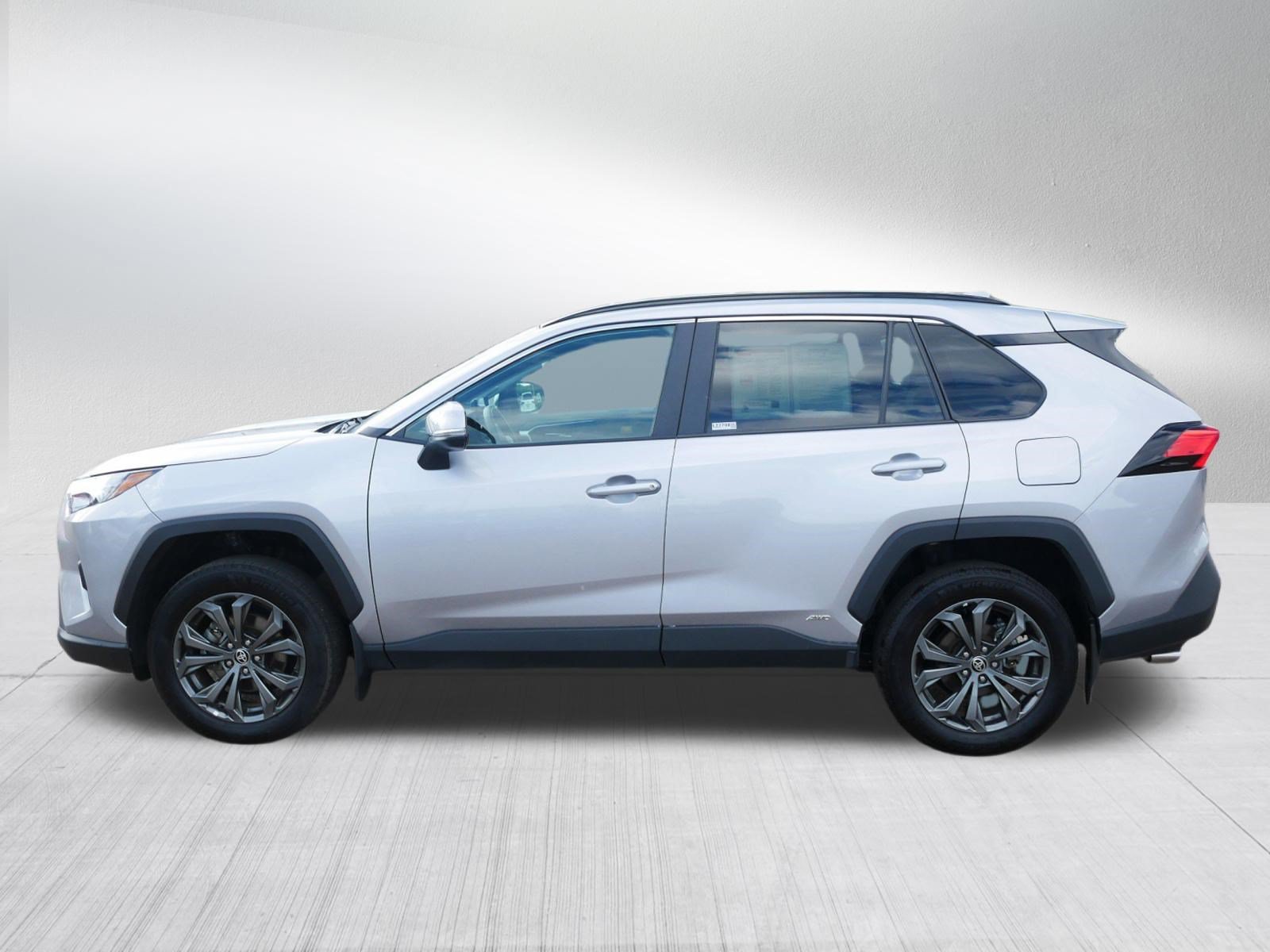Used 2024 Toyota RAV4 XLE Premium w/ Weather Package AWD/4WD image 4