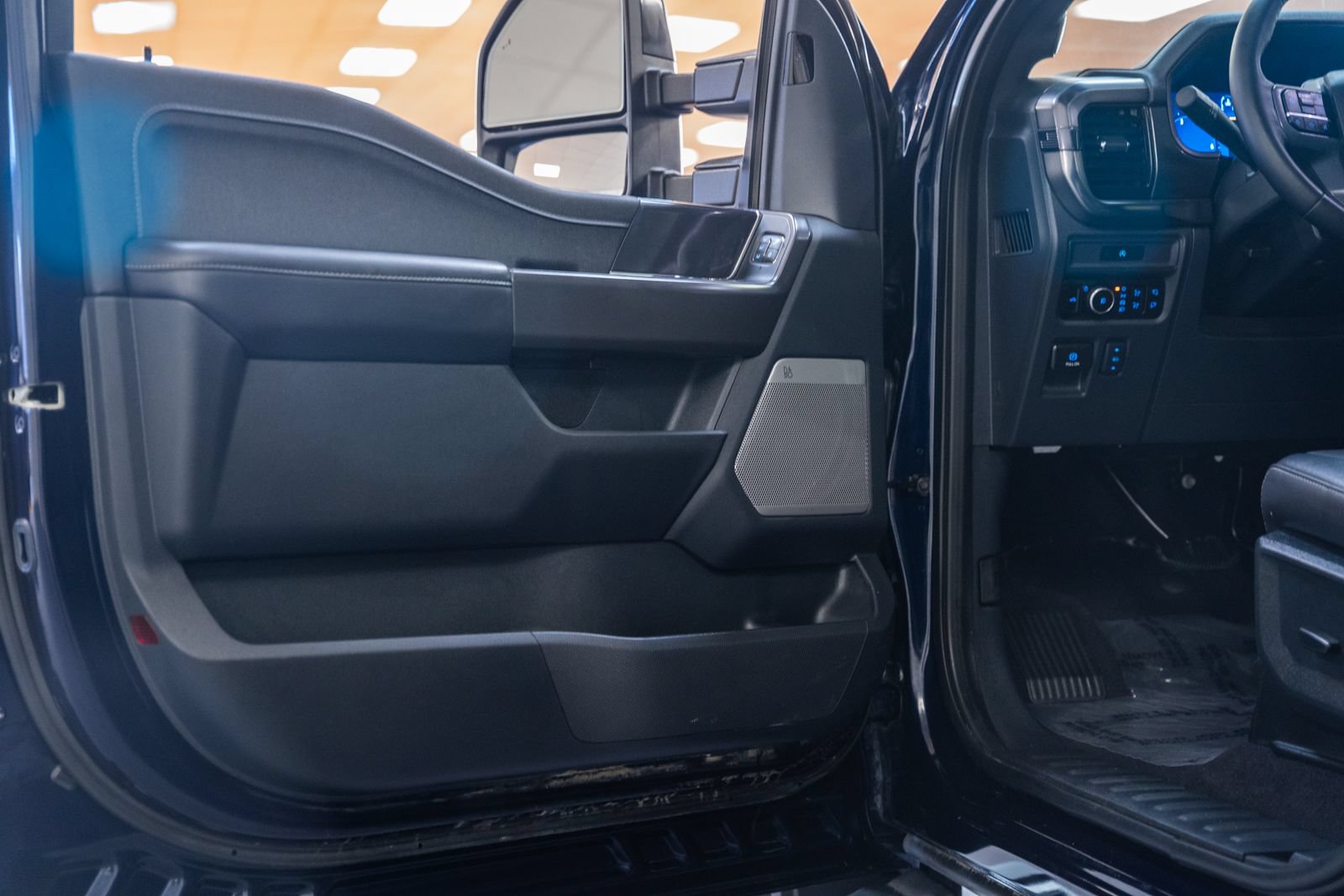 Certified 2025 Ford F150 Lariat AWD/4WD image 48