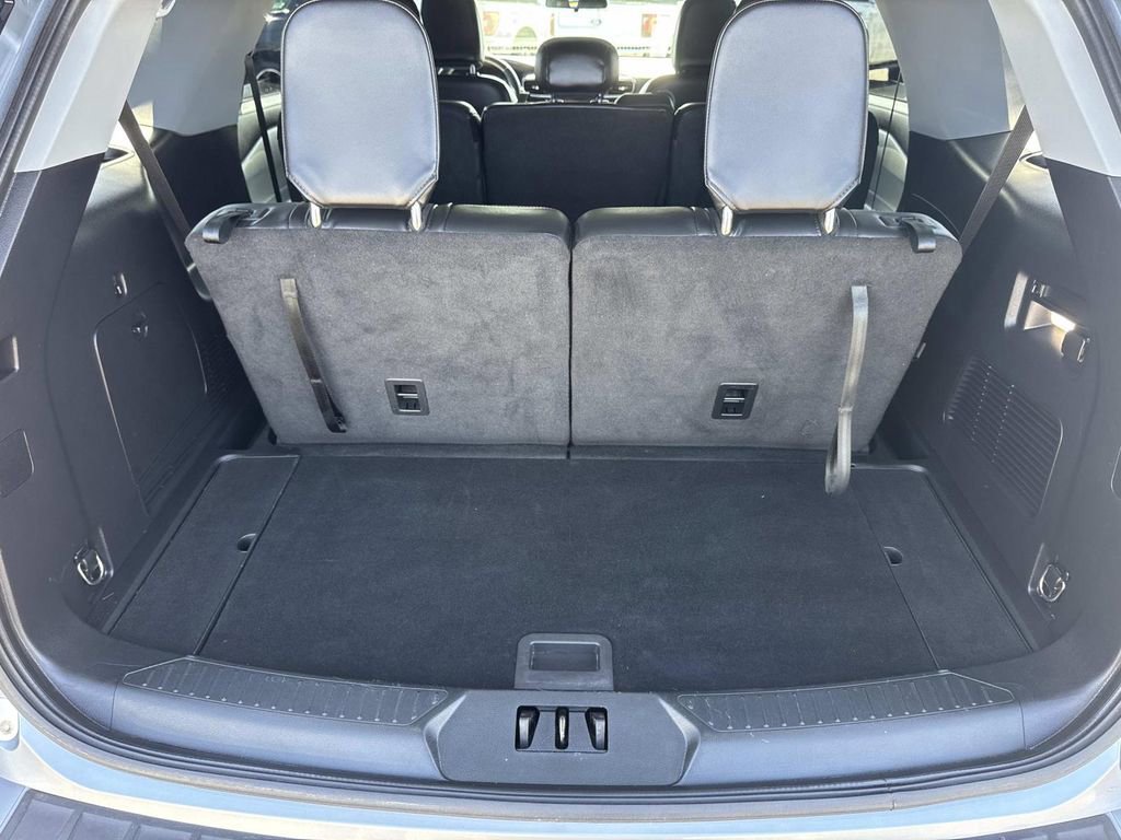 Certified 2023 Ford Explorer XLT w/ Equipment Group 202A image 26