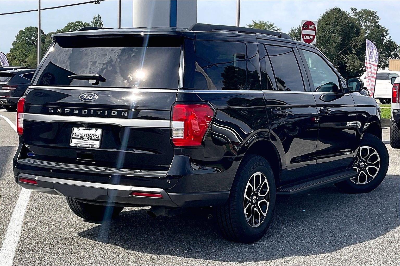 Certified 2023 Ford Expedition XLT AWD/4WD image 12