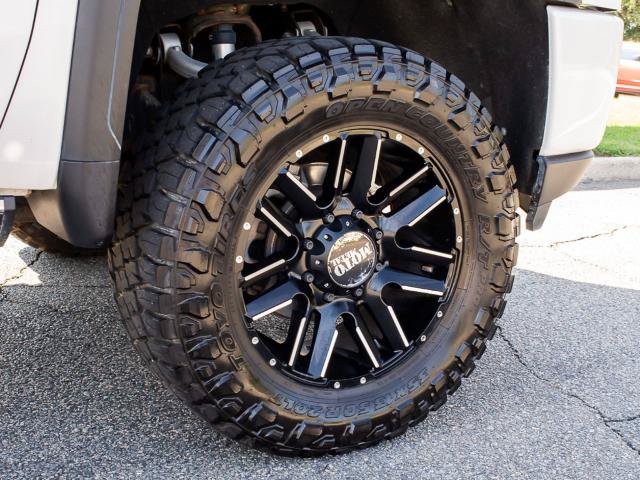 Used 2022 GMC Sierra 3500 Denali w/ Denali Ultimate Package AWD/4WD image 8