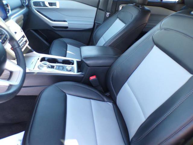 Certified 2023 Ford Explorer XLT w/ Equipment Group 202A AWD/4WD image 6