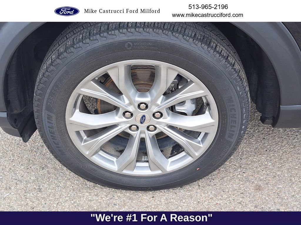 Certified 2021 Ford Explorer XLT w/ Equipment Group 202A image 9