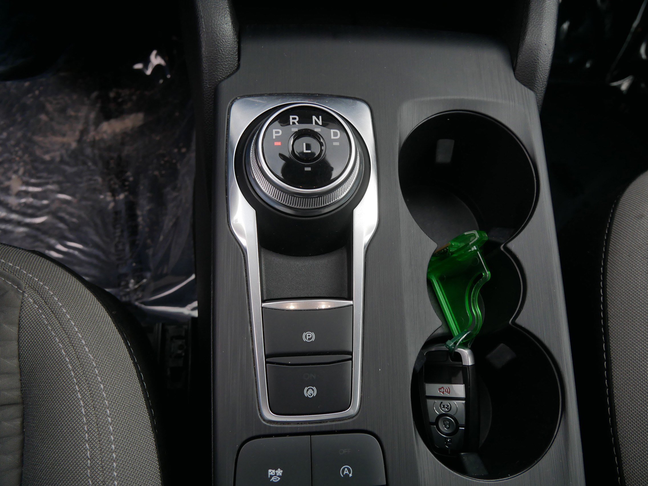 Certified 2022 Ford Escape SE w/ Cold Weather Package image 24