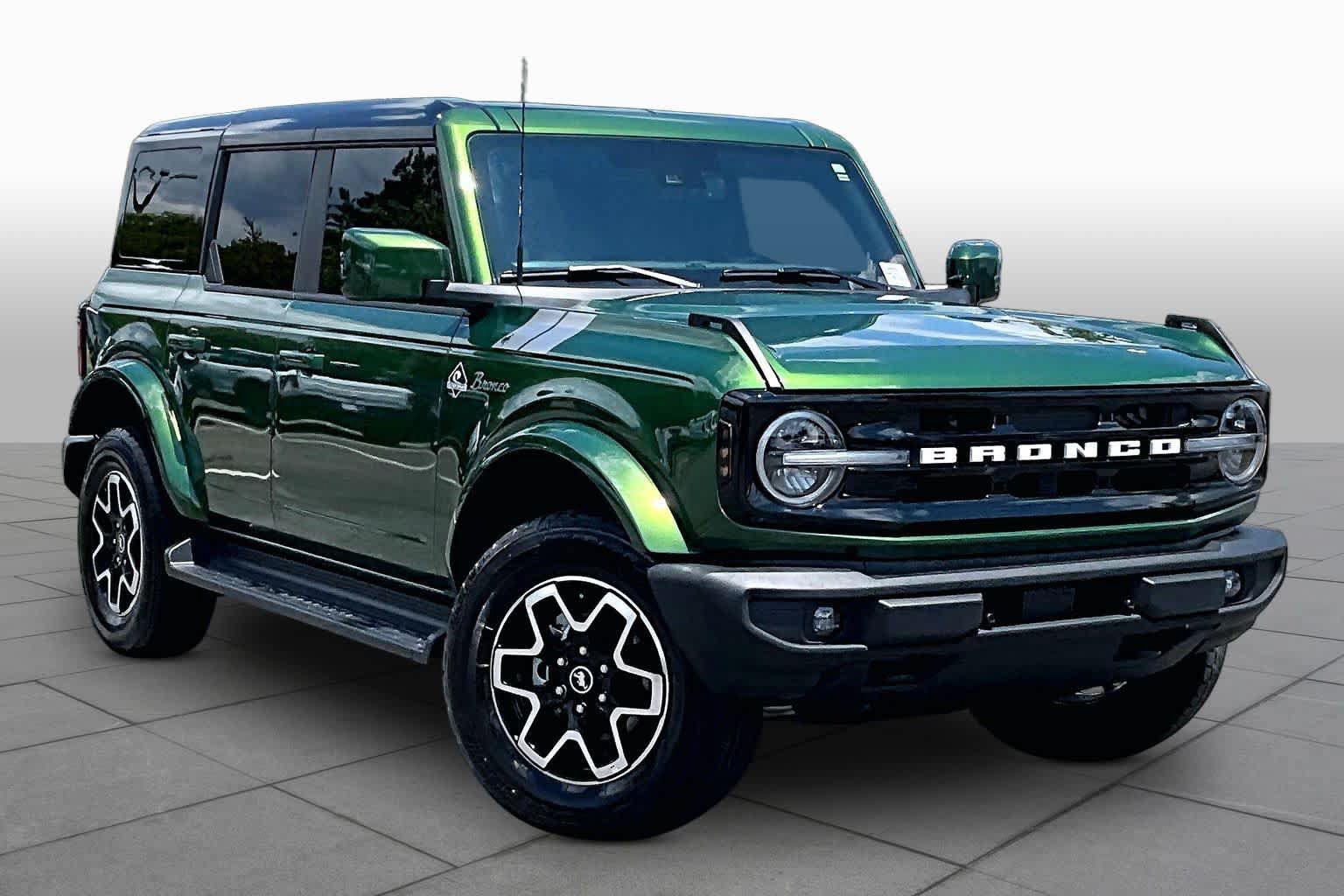 Certified 2025 Ford Bronco Outer Banks AWD/4WD image 3