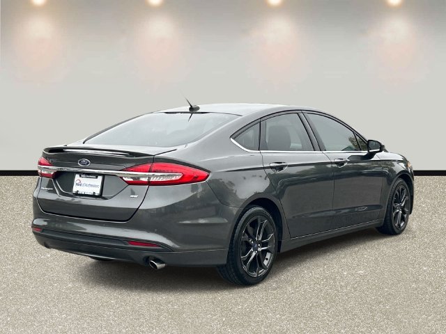 Certified 2018 Ford Fusion SE w/ Equipment Group 201A FWD image 5