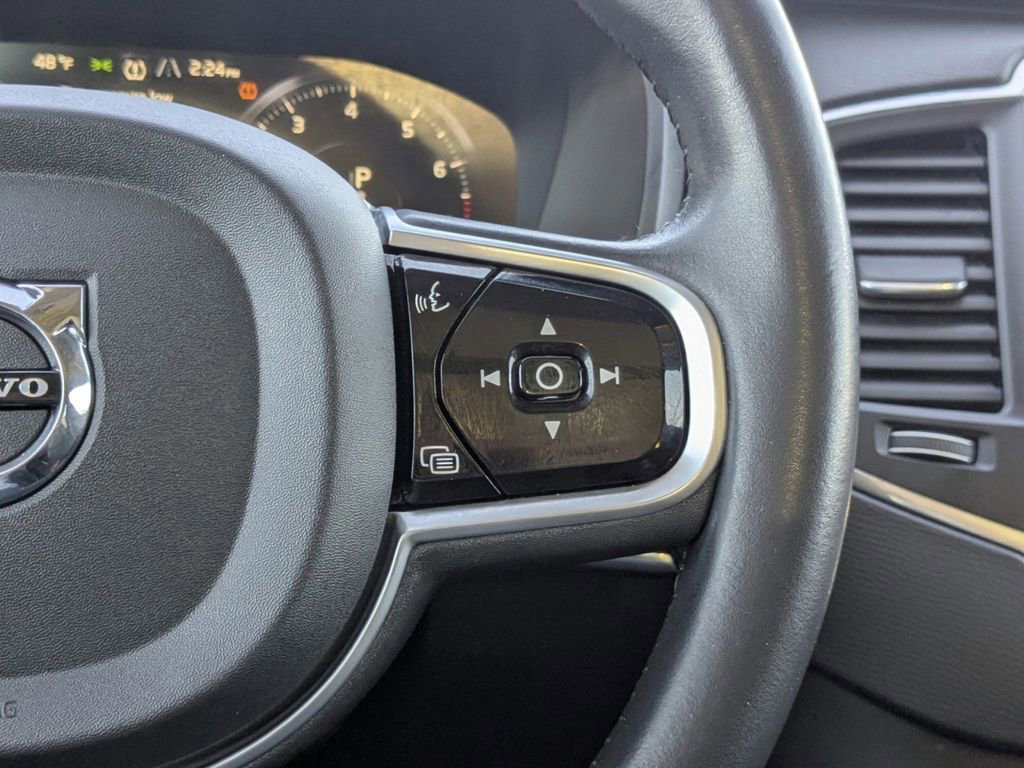 Used 2020 Volvo XC90 T5 Momentum image 29