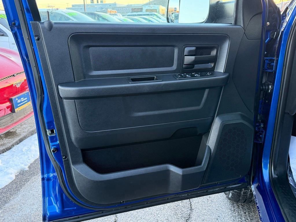 Used 2017 RAM 1500 Express image 13