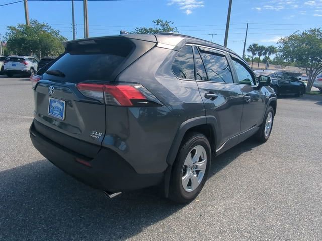 Used 2020 Toyota RAV4 XLE w/ XLE Grade Weather Package AWD/4WD image 5