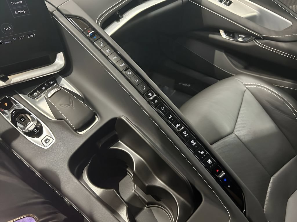 Used 2021 Chevrolet Corvette Stingray Preferred Cpe w/ Battery Protection Package RWD image 16