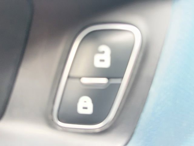 Certified 2024 Ford Maverick Lariat FWD image 12