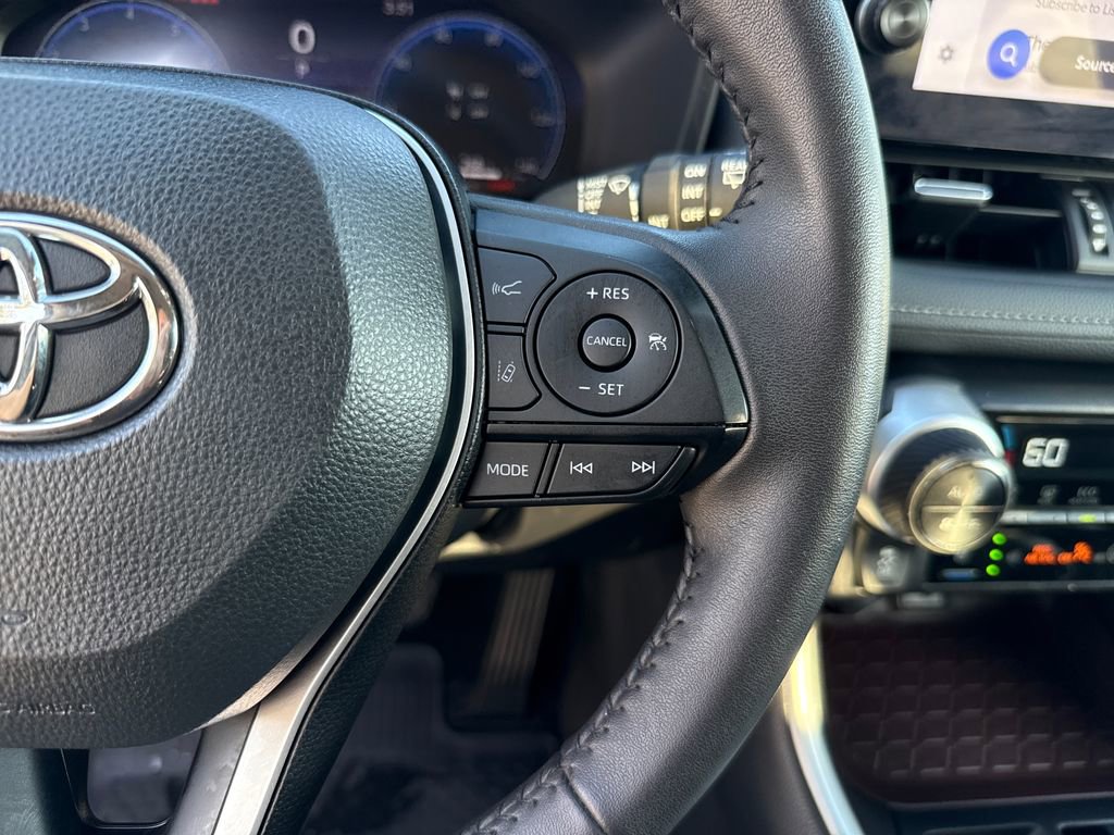 Used 2024 Toyota RAV4 Limited image 17