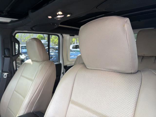 Used 2019 Jeep Wrangler Unlimited Sahara w/ Safety Group image 10