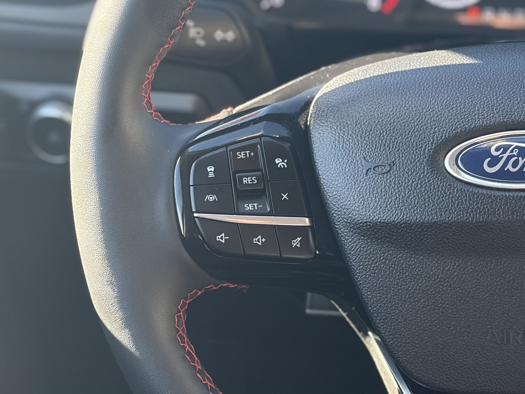 Certified 2022 Ford Escape SEL AWD/4WD image 21