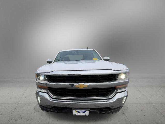 Used 2018 Chevrolet Silverado 1500 LT w/ All Star Edition AWD/4WD image 3