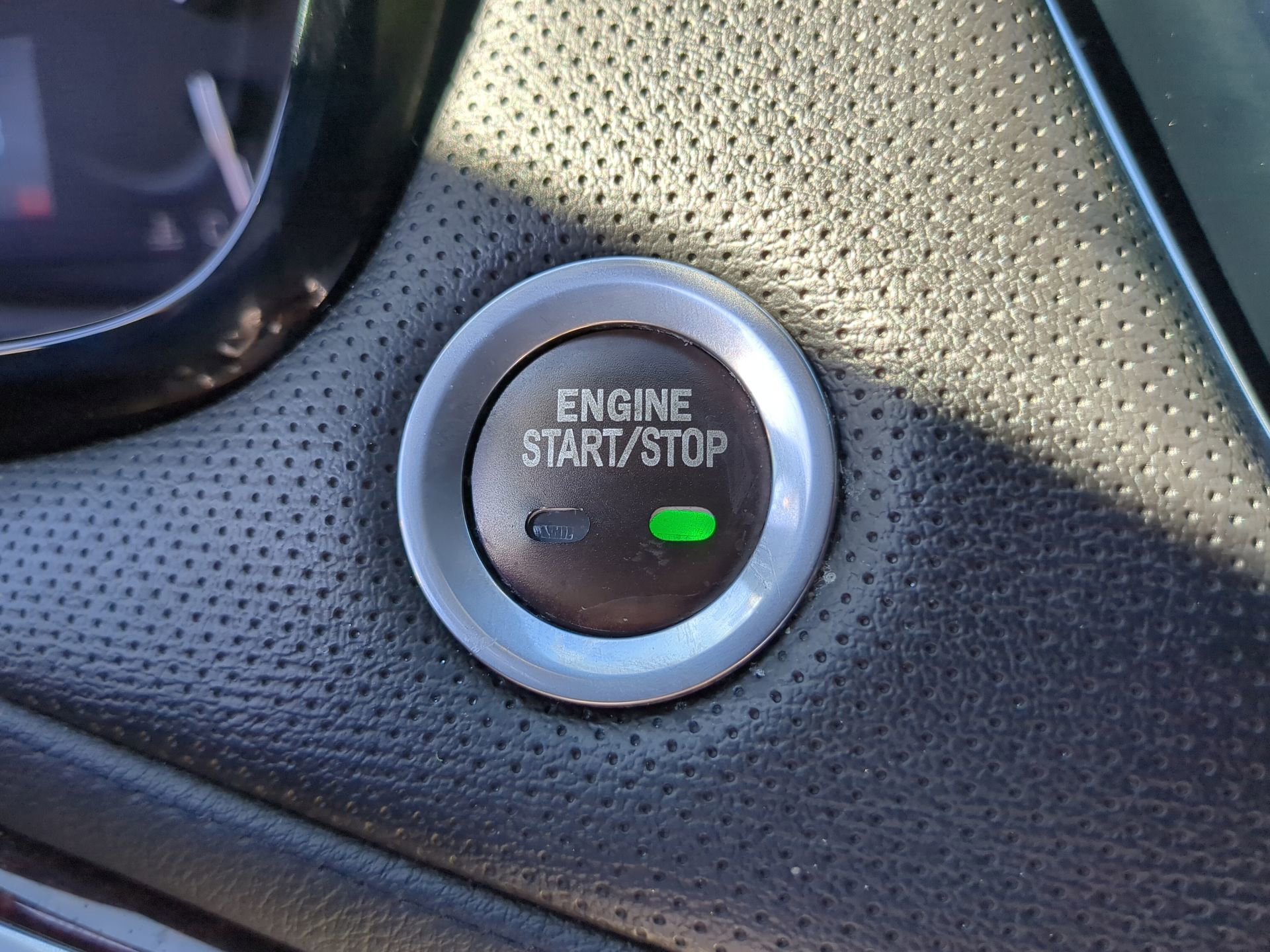 Used 2017 Cadillac XT5 Luxury w/ Driver Awareness Package image 51