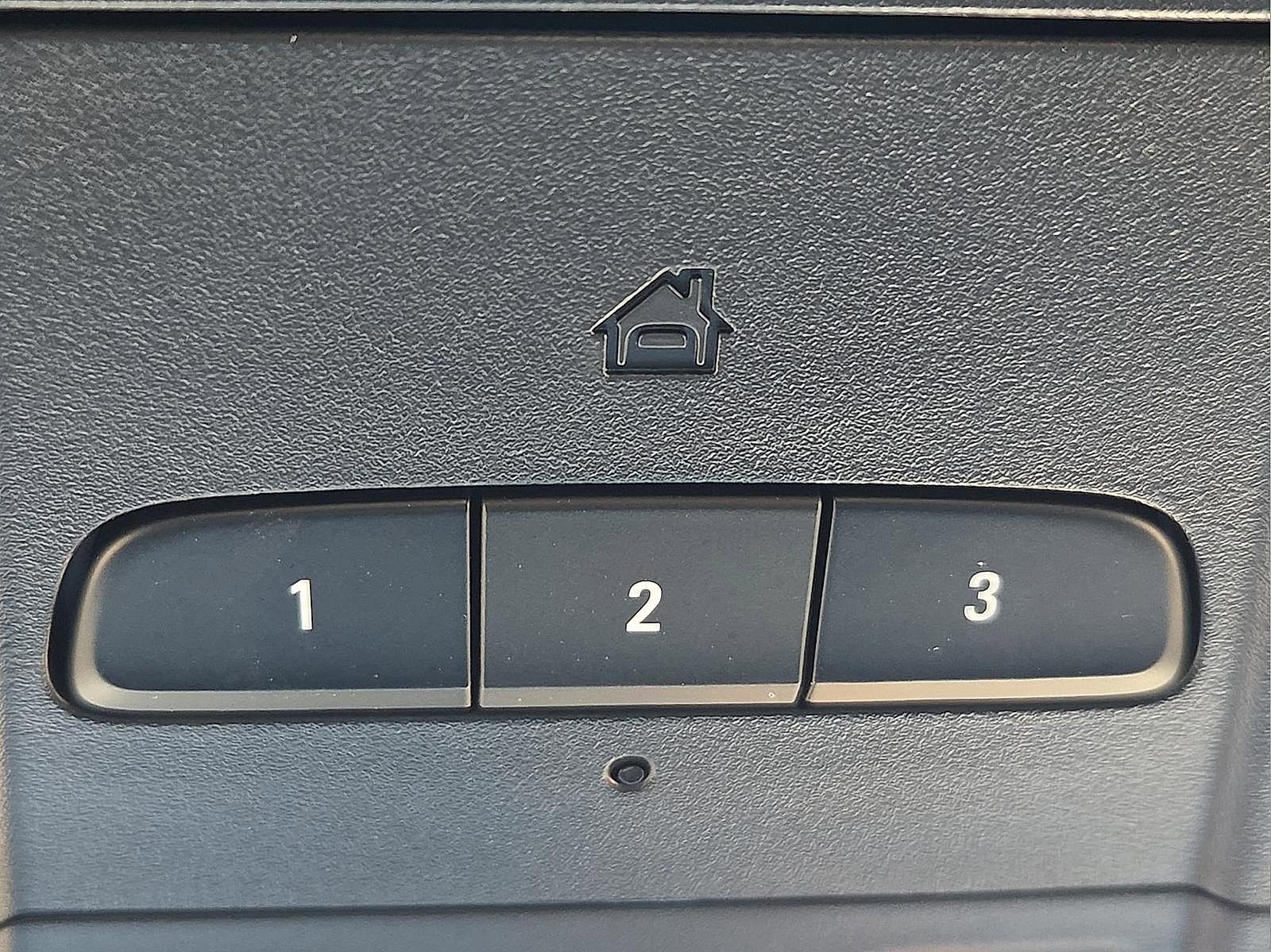 Used 2024 Cadillac XT6 Luxury image 22