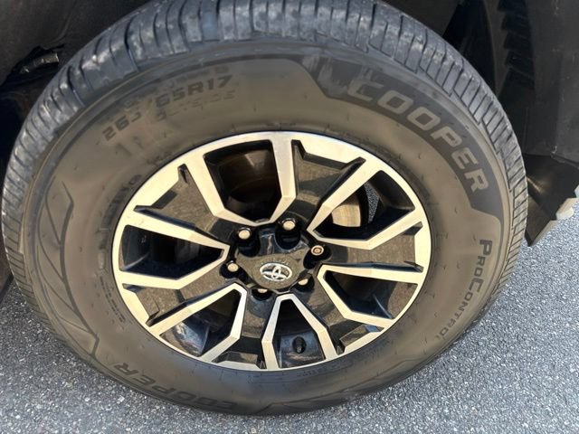 Used 2021 Toyota Tacoma TRD Sport w/ Technology Package AWD/4WD image 13