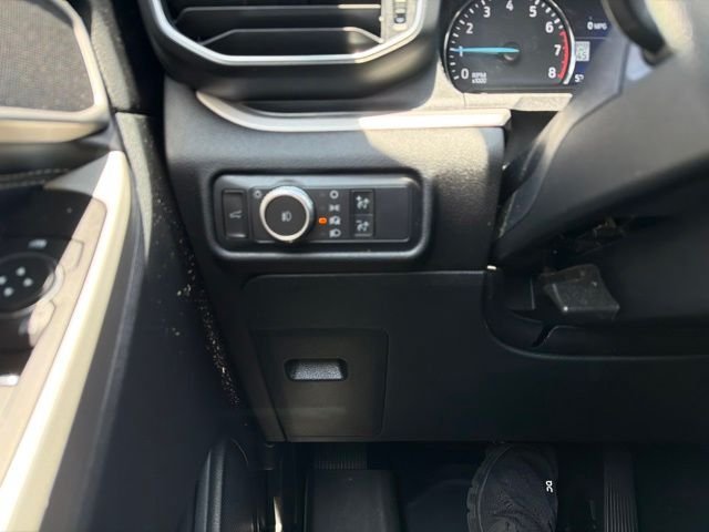 Certified 2021 Ford Explorer XLT w/ Equipment Group 202A AWD/4WD image 19