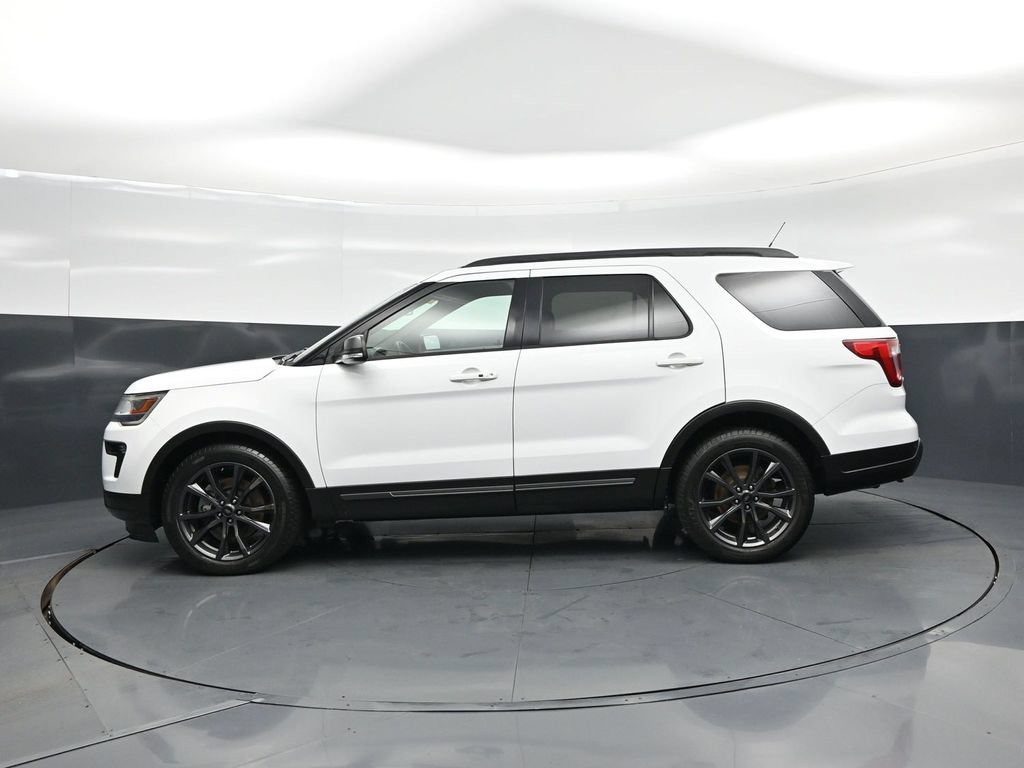 Certified 2019 Ford Explorer XLT w/ Equipment Group 202A FWD image 24