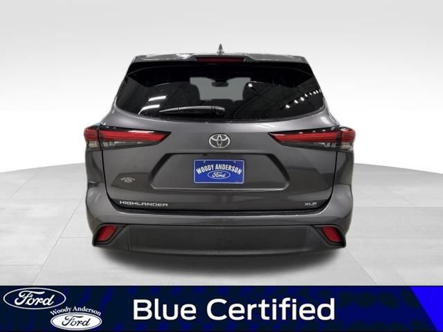 Used 2023 Toyota Highlander XLE FWD image 6
