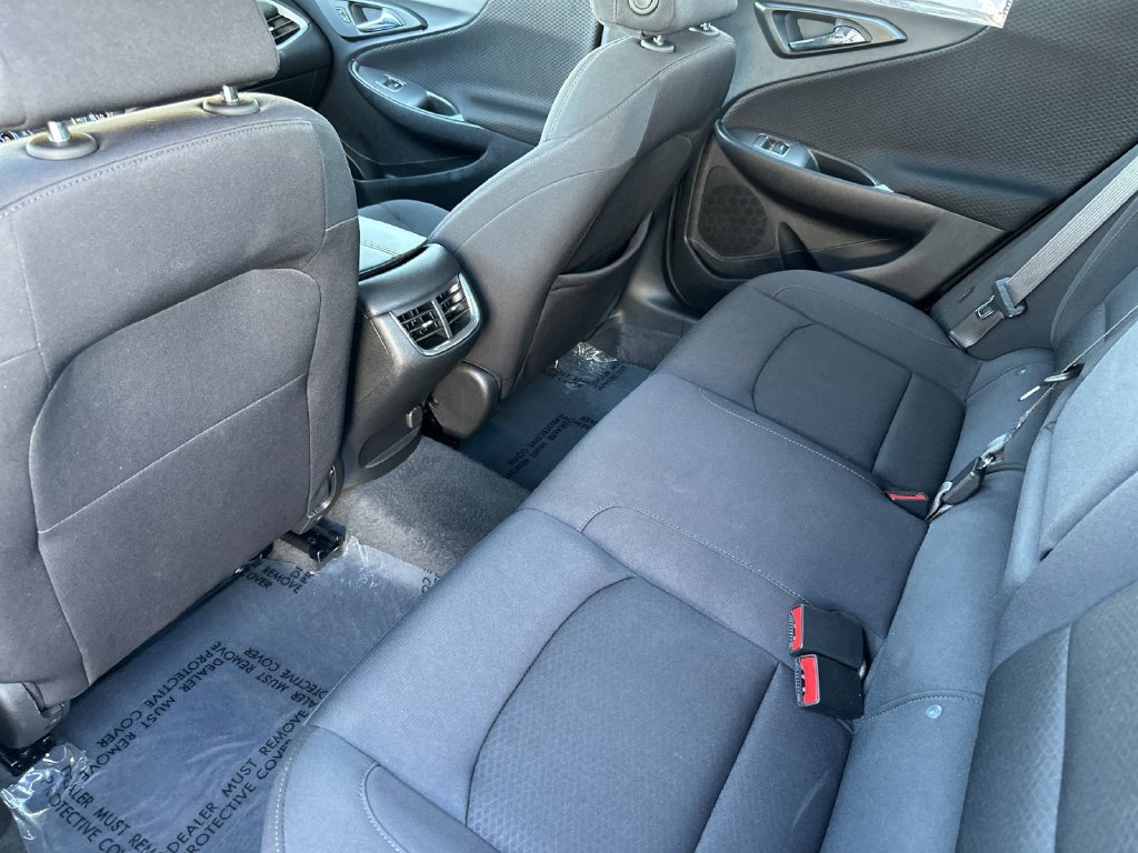 Used 2025 Chevrolet Malibu LT FWD image 11