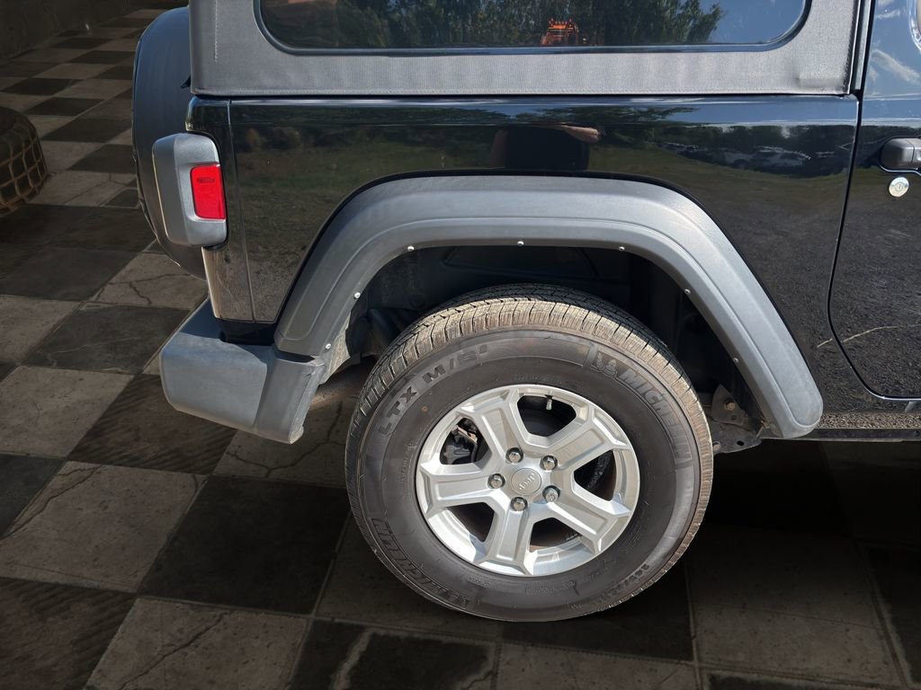 Used 2022 Jeep Wrangler Sport S image 8