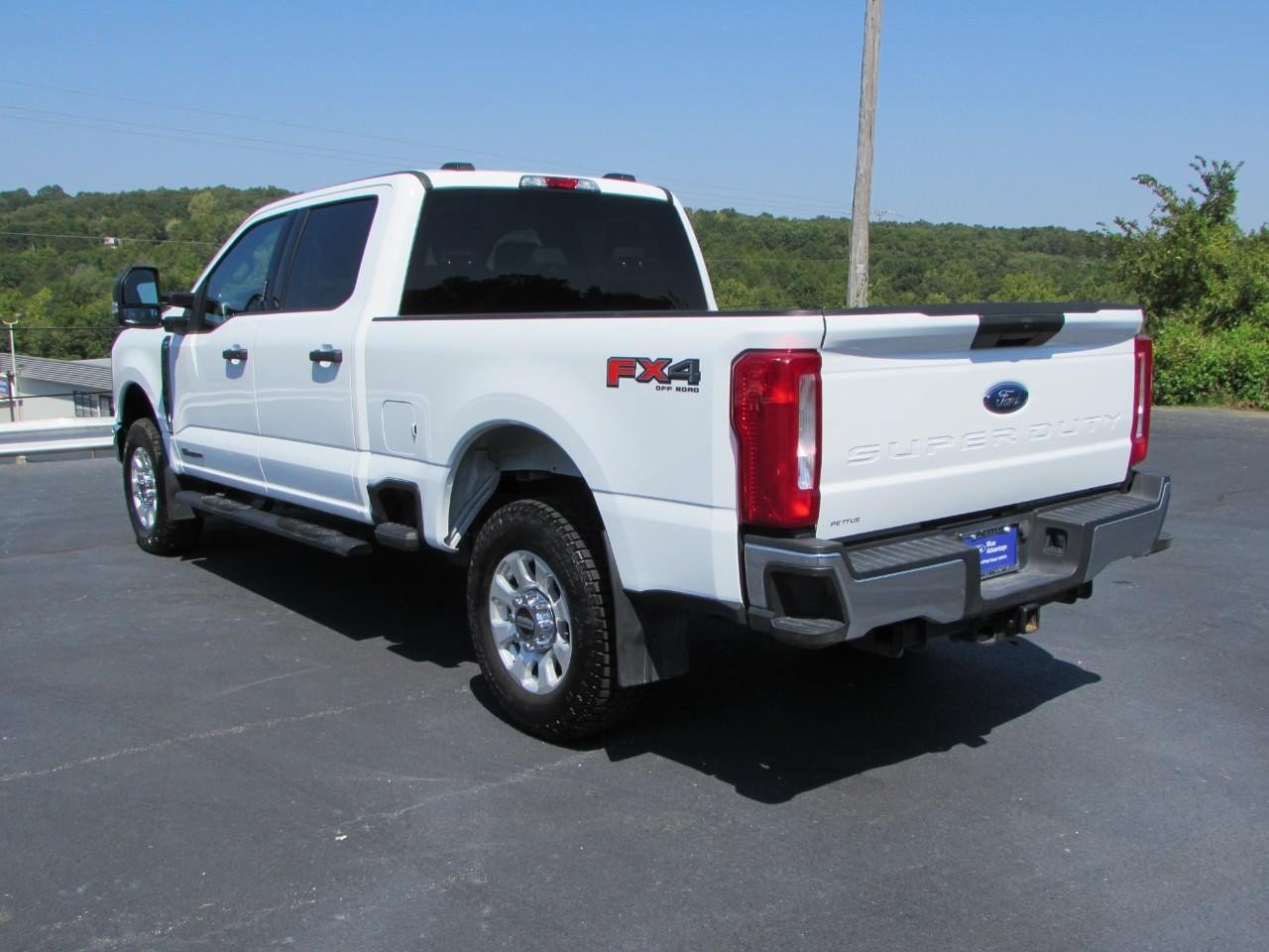 Certified 2024 Ford F250 XLT w/ FX4 Off-Road Package AWD/4WD image 5