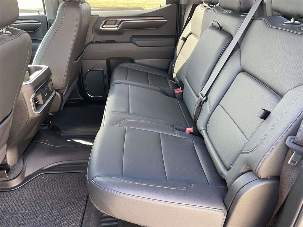 Used 2024 Chevrolet Silverado 1500 LTZ image 12