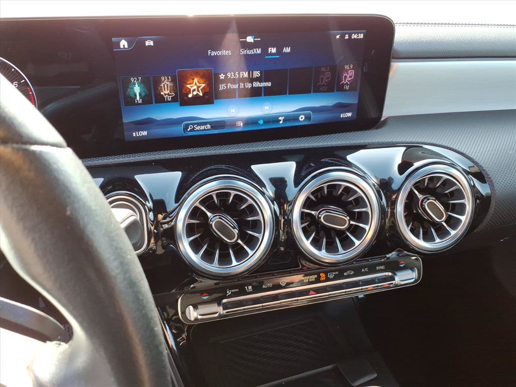 Used 2025 Mercedes-Benz CLA 250 image 15