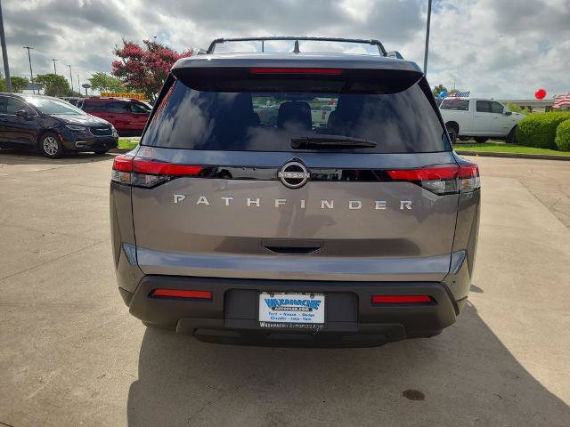 Used 2025 Nissan Pathfinder SV FWD image 4
