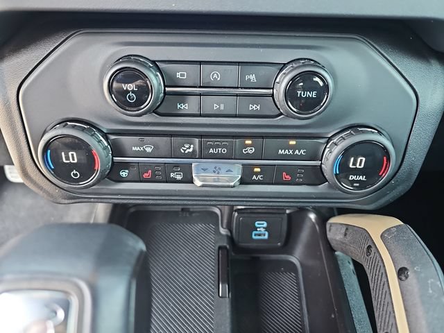Certified 2025 Ford Bronco Badlands AWD/4WD image 28