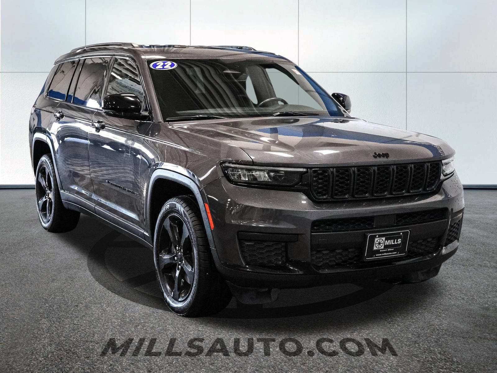 Used 2022 Jeep Grand Cherokee L Laredo AWD/4WD image 11