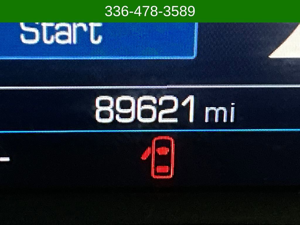 Used 2020 GMC Terrain SLE w/ Elevation Edition image 16