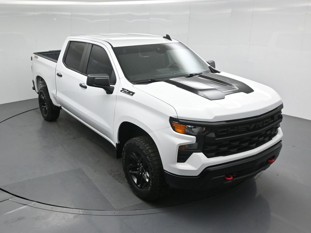Used 2024 Chevrolet Silverado 1500 Custom Trail Boss w/ LPO, Dark Essentials Package AWD/4WD image 39