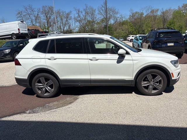 Used 2021 Volkswagen Tiguan SEL AWD/4WD image 25