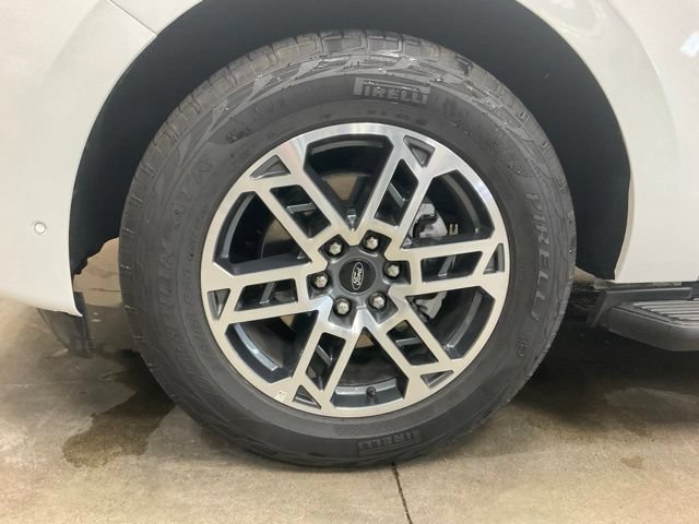 Certified 2025 Ford Expedition Active AWD/4WD image 22